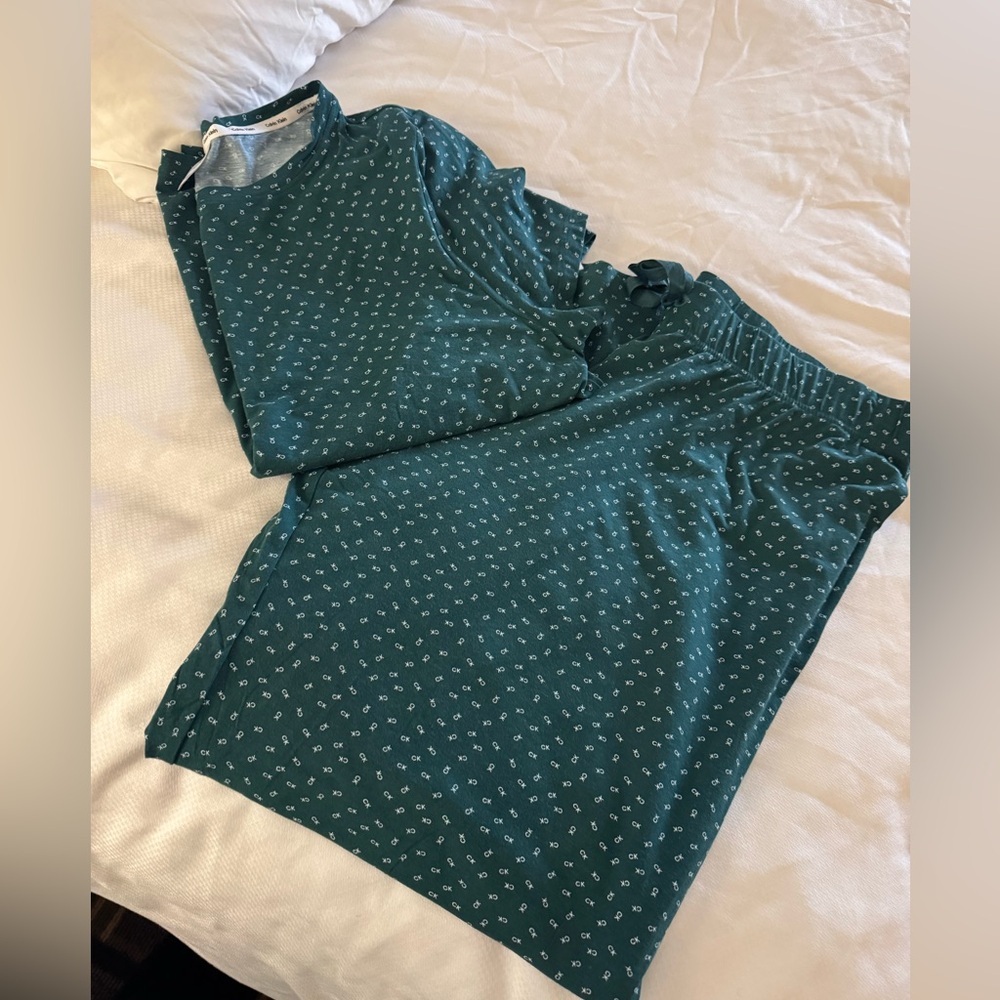 Pjs - Picture 4 of 4